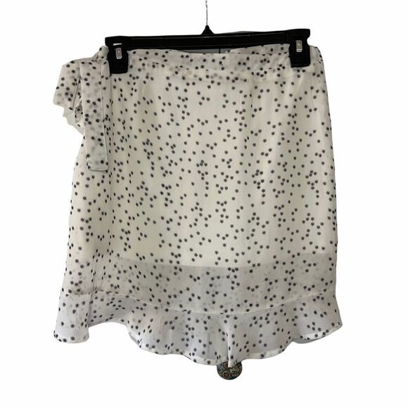 Nasty Gal White Silky Wrap‎ Mini Skirt with Black and Gray Starbursts - 4 - Picture 12 of 12